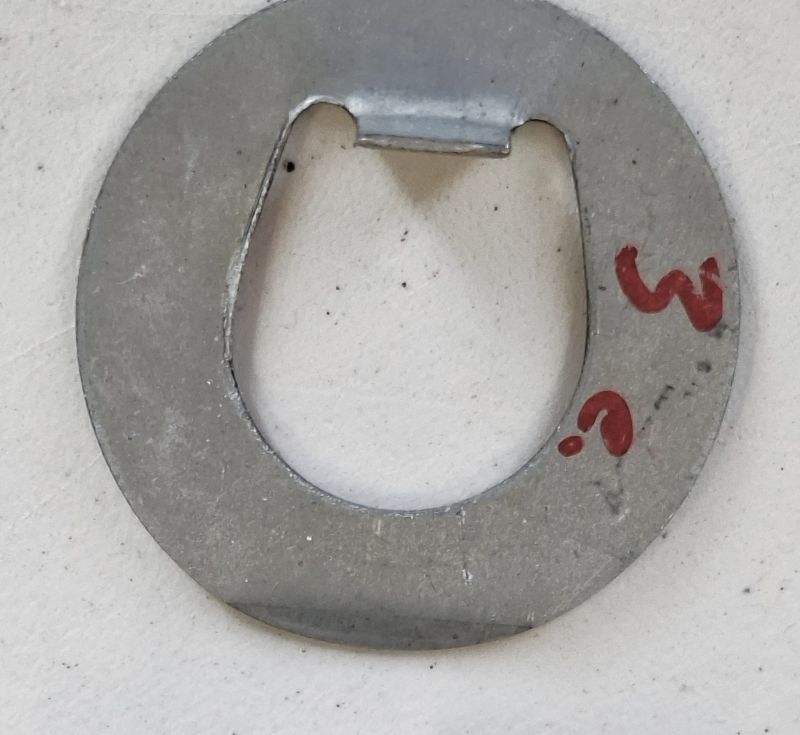 A301-013-Kampiakselin_paatypultin_lukkolevy-500-4017013