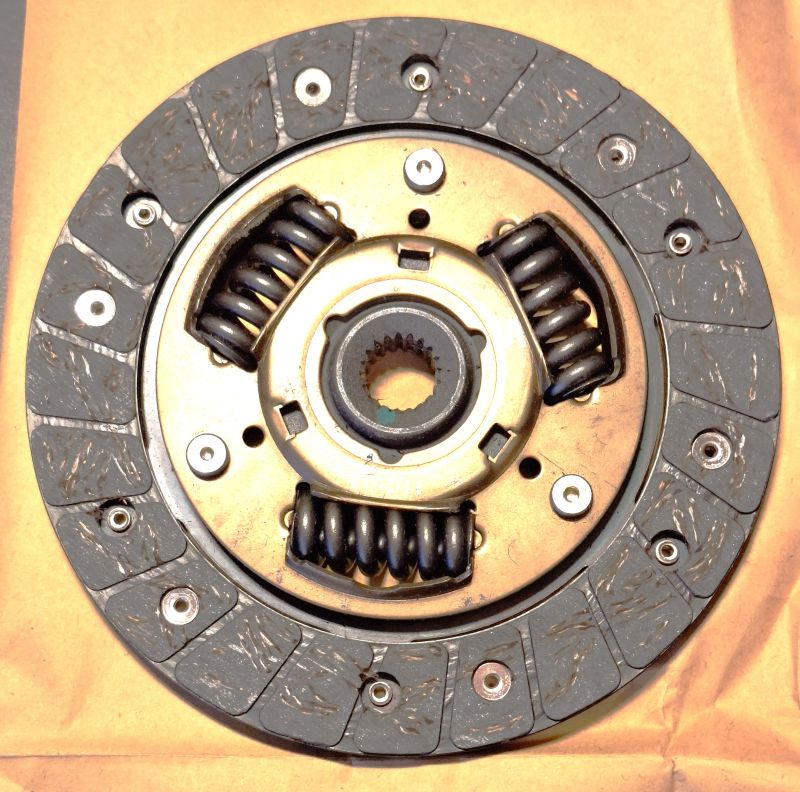 B105-876-3j--Kytkinlevy_D160mm-3jousta