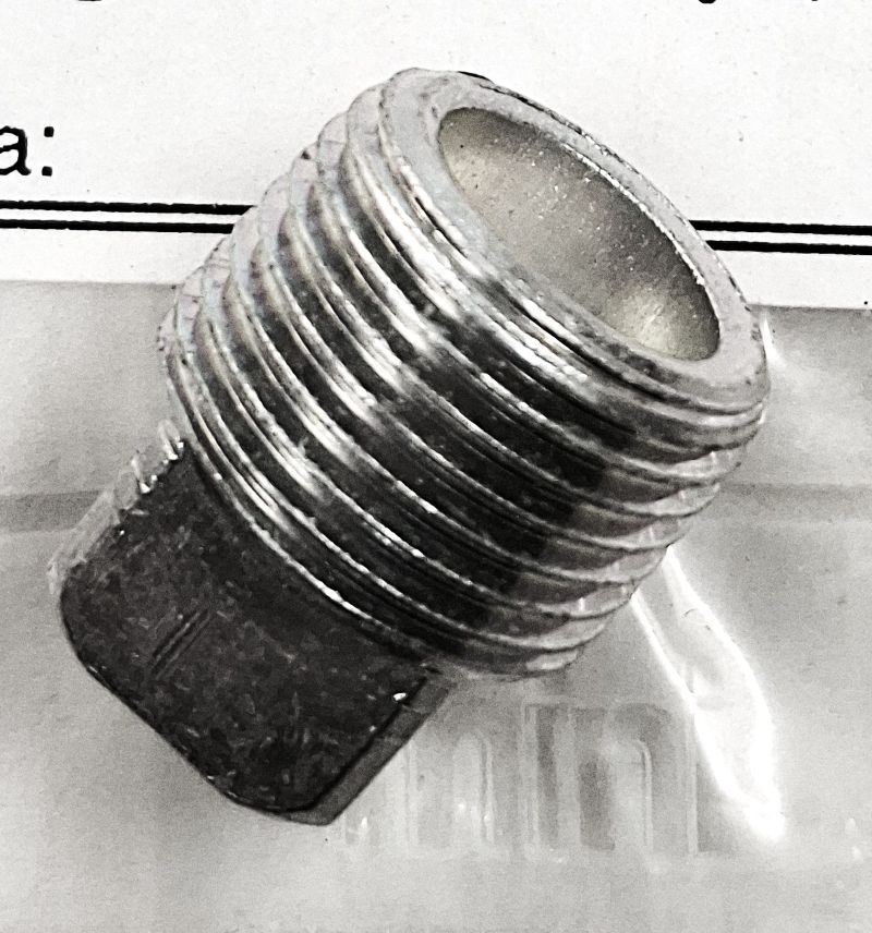 Vaihteiston_tayttotulppa-14323601-14323613