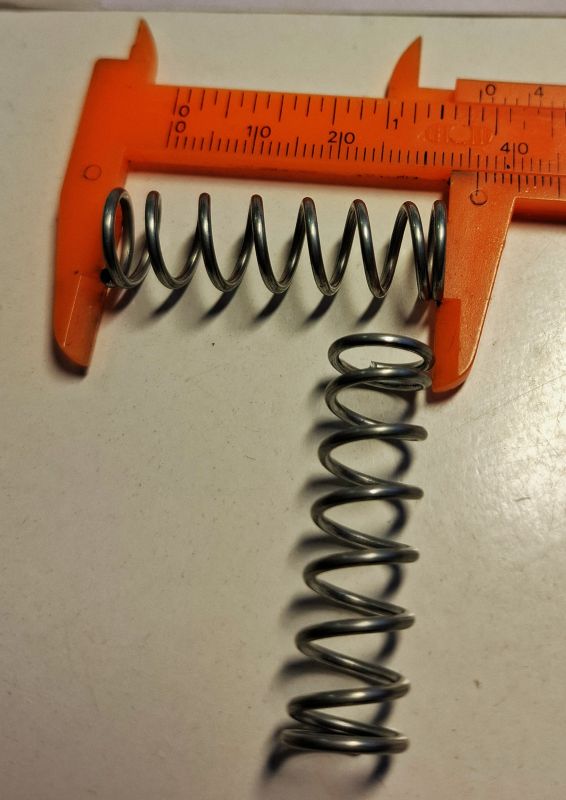 B401-574-Vetoakselin_paan_jousi_D10-36--500FLR-126--801574