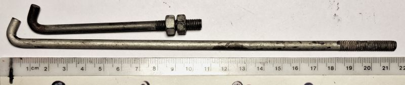 Akun_kiinnitystangot