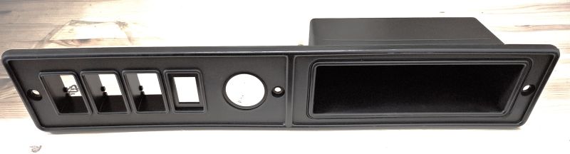 L102-825--Kojelauta_katkaisnpaneli+valokytkin--126P--4380825
