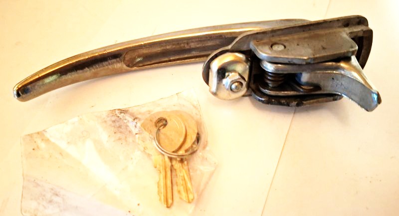 Ovai-ulkokahva-vasen-avaimet-4115225-4135237