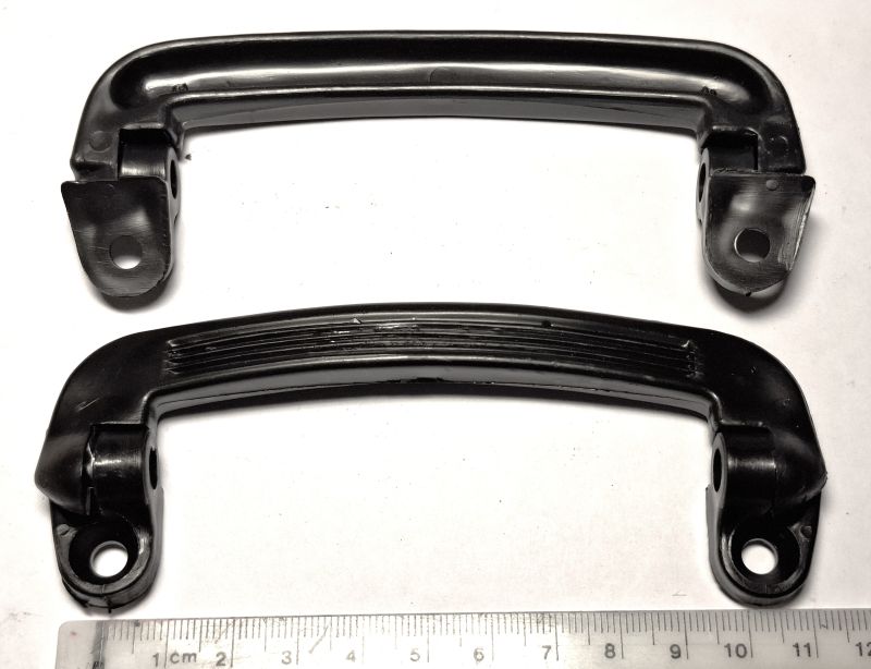 L109-857-Ovi-Vedin_ovessa_mutsa_muovi-4137857