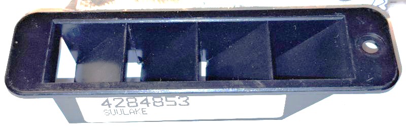 L125-853--Poistoilmasuulake_vasen--126--4284853